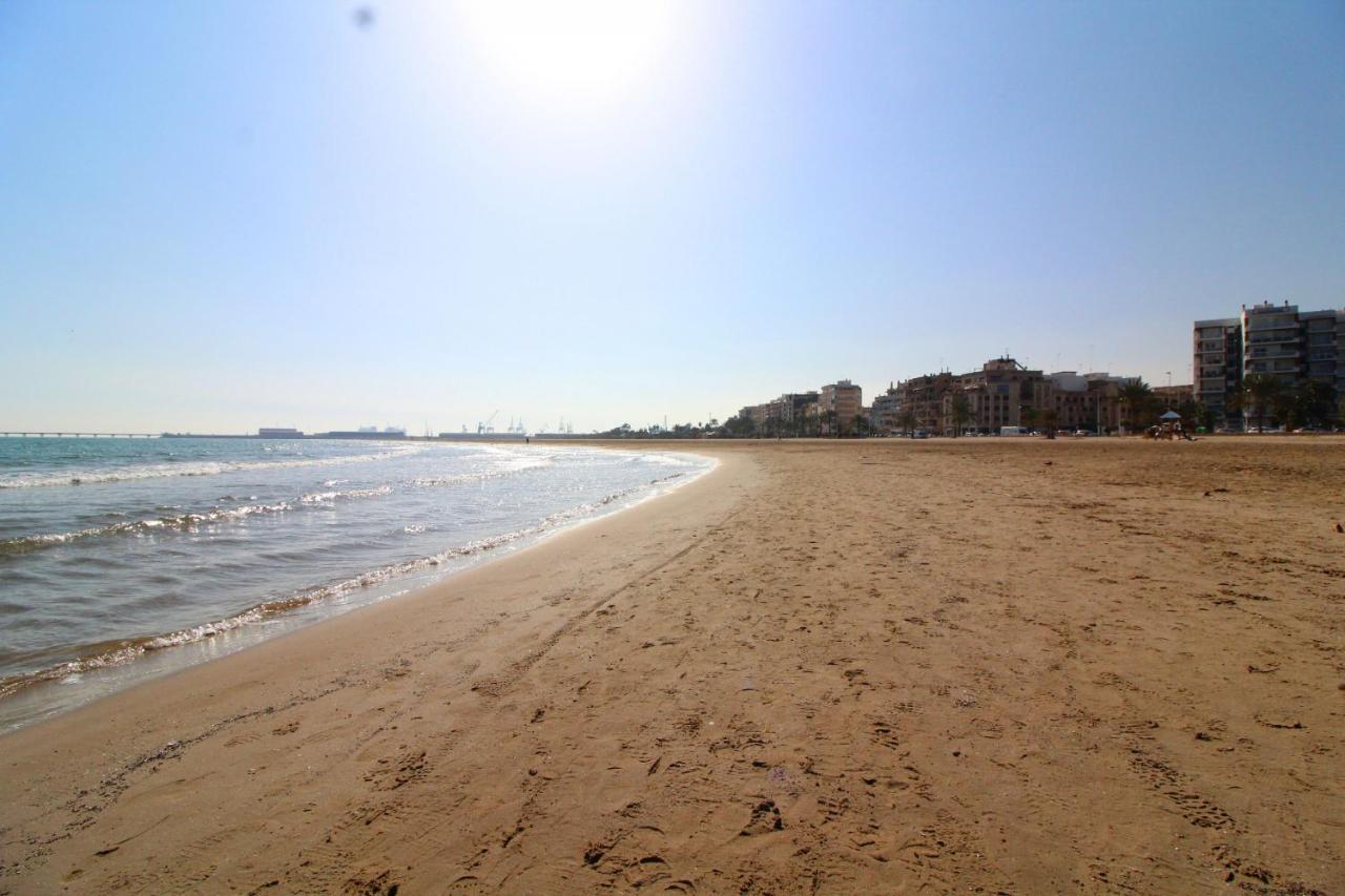 Global Properties, Estudio Para Parejas En La Playa Del Puerto De Sagunto Exterior photo