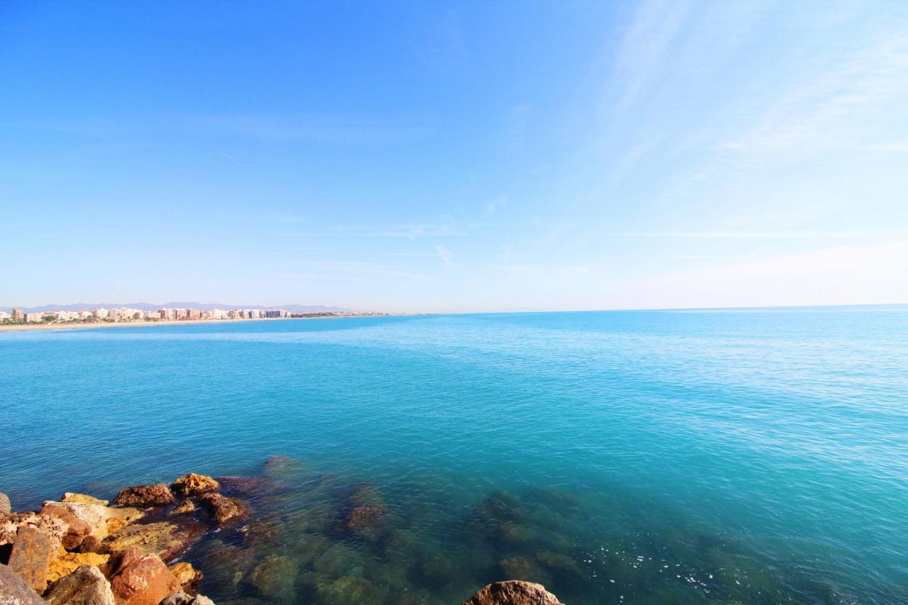 Global Properties, Estudio Para Parejas En La Playa Del Puerto De Sagunto Exterior photo