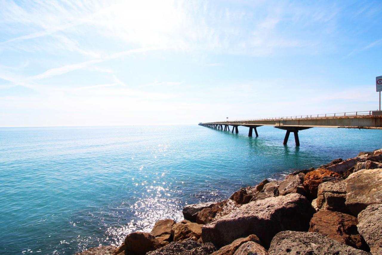 Global Properties, Estudio Para Parejas En La Playa Del Puerto De Sagunto Exterior photo