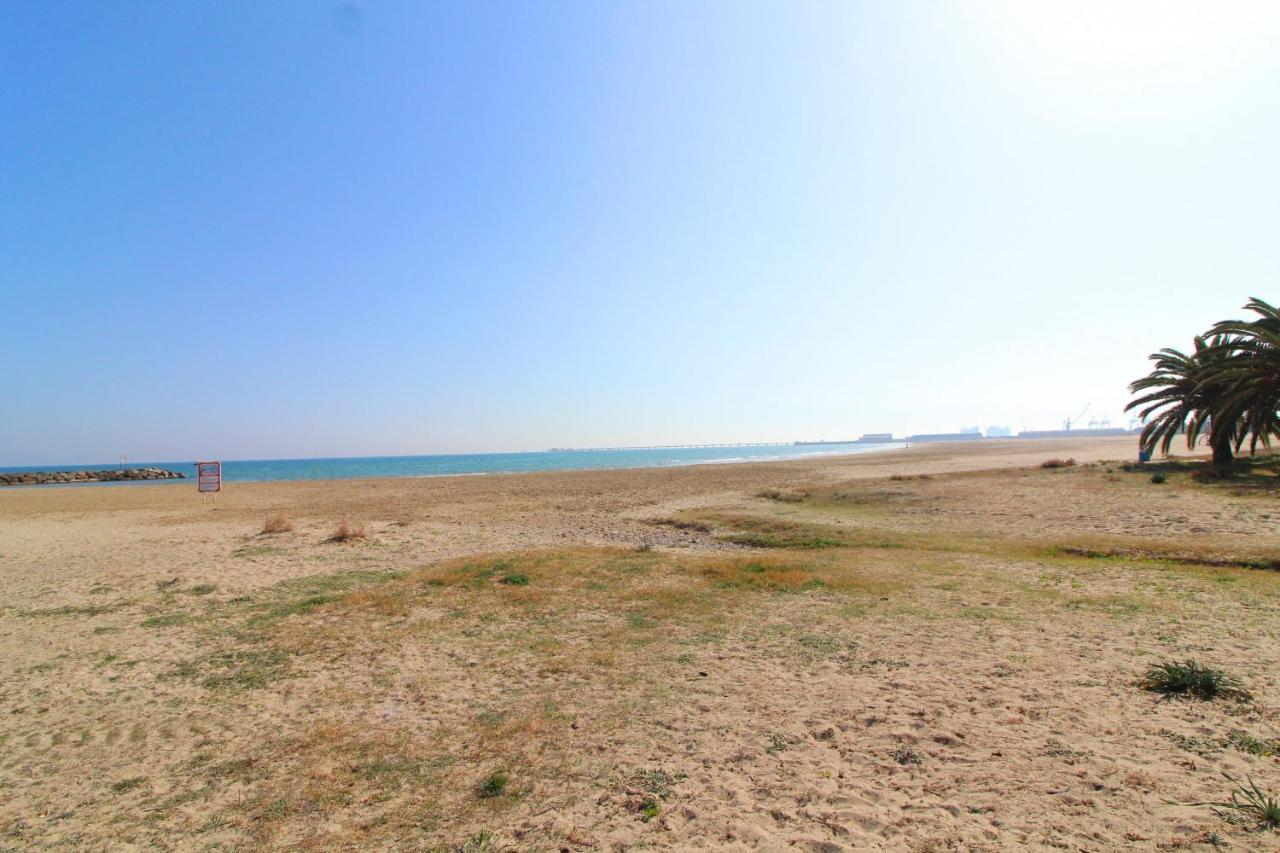 Global Properties, Estudio Para Parejas En La Playa Del Puerto De Sagunto Exterior photo